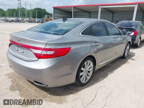 2012 Hyundai Azera с VIN KMHFH4JG0CA161755, выставлен на аукционе IAAI как лот 42092043 с пробегом 184 673 миль миль и . История ставок и продаж доступна на DreamBid. Изображение 4.