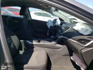 2019 Chevrolet Volt LT z VIN 1G1RA6S54KU128021, wystawiony jako Copart lot #58022992 z przebiegiem 44 724 mil mil oraz . Historia ofert i sprzedaży dostępna na DreamBid. Obrazek 5.