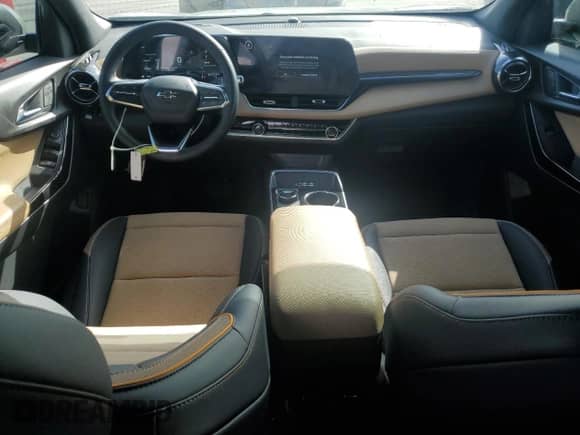 2025 Chevrolet Equinox FWD ACTIV with VIN 3GNAXKEG4SL260576, listed as a Copart auction lot 82322745 with 15,501 mi miles and Salvage title. Bid and sale history available at DreamBid. Image 8.