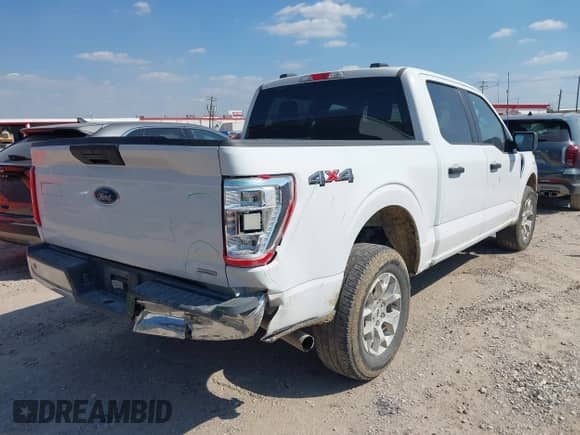 2023 Ford F-150 XL z VIN 1FTFW1E83PKF04795, wystawiony jako IAAI lot #43350329 z przebiegiem 44 445 mil mil oraz . Historia ofert i sprzedaży dostępna na DreamBid. Obrazek 4.