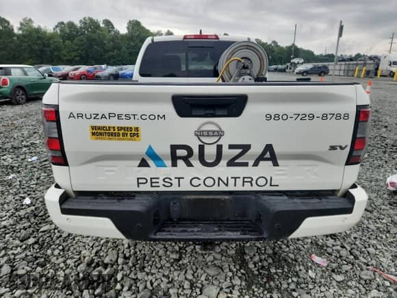 2023 Nissan Frontier S z VIN 1N6ED1CL6PN639953, wystawiony jako Copart lot #64797075 z przebiegiem 51 153 mil mil oraz Szkoda całkowita • Salvage title. Historia ofert i sprzedaży dostępna na DreamBid. Obrazek 6.