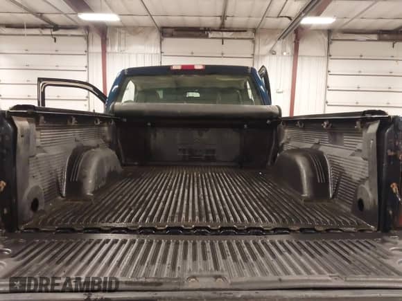 2007 GMC Sierra 1500 Work Truck с VIN 3GTEC14X57G225420, выставлен на аукционе IAAI как лот 42628210 с пробегом 171 649 миль миль и . История ставок и продаж доступна на DreamBid. Изображение 18.