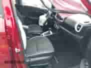 2024 Hyundai Venue SEL z VIN KMHRC8A38RU311795, wystawiony jako IAAI lot #42057265 z przebiegiem 5 485 mil mil oraz . Historia ofert i sprzedaży dostępna na DreamBid. Obrazek 5.