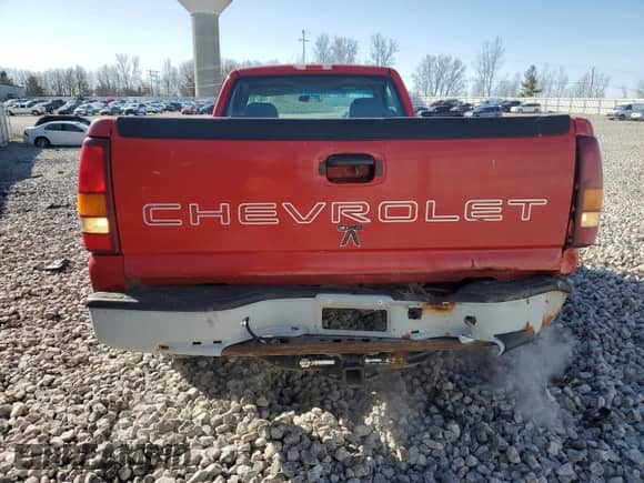 2001 Chevrolet Silverado 1500 with VIN 1GCEK14T51E131942, listed as a Copart auction lot 51150185 with 150,022 mi miles and Clean title. Bid and sale history available at DreamBid. Image 6.