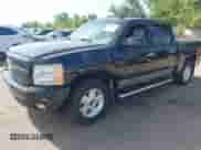 2011 Chevrolet Silverado 1500 LTZ z VIN 3GCPKTE25BG142685, wystawiony jako IAAI lot #42784503 z przebiegiem 220 002 mil mil oraz . Historia ofert i sprzedaży dostępna na DreamBid. Obrazek 2.