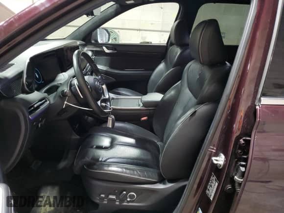 2024 Hyundai Palisade Calligraphy with VIN KM8R74GEXRU683855, listed as a Copart auction lot 82059225 with 61,054 mi miles and Clean title. Bid and sale history available at DreamBid. Image 7.