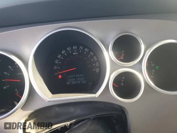 2010 Toyota Tundra Limited с VIN 5TFHY5F19AX120705, выставлен на аукционе Copart как лот 81322304 с пробегом 265 114 миль миль и Списание • Salvage title. История ставок и продаж доступна на DreamBid. Изображение 9.