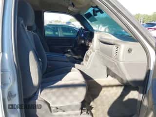 2006 Chevrolet Silverado 1500 LT3 с VIN 2GCEK13T561104802, выставлен на аукционе IAAI как лот 43438625 с пробегом 317 935 миль миль и . История ставок и продаж доступна на DreamBid. Изображение 5.