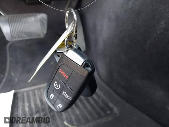 2017 Chrysler 300 S с VIN 2C3CCABG3HH647251, выставлен на аукционе IAAI как лот 42615530 с пробегом 162 000 миль миль и . История ставок и продаж доступна на DreamBid. Изображение 11.
