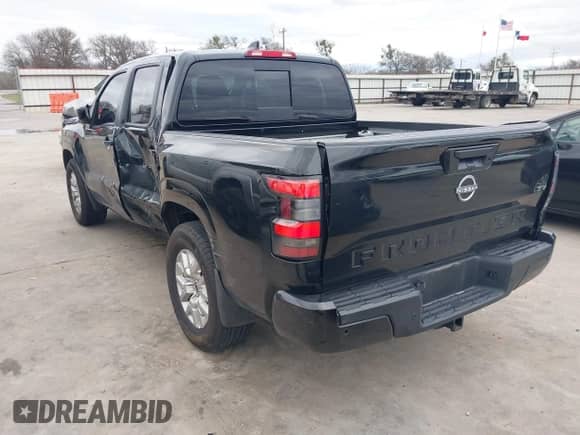 2024 Nissan Frontier SV with VIN 1N6ED1EJ4RN608893, listed as a IAAI auction lot 41298725 with 12,615 mi miles and . Bid and sale history available at DreamBid. Image 3.
