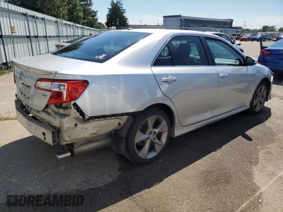 2012 Toyota Camry SE with VIN 4T1BK1FK5CU013126, listed as a Copart auction lot 63444185 with 207,772 mi miles and Salvage title. Bid and sale history available at DreamBid. Image 3.