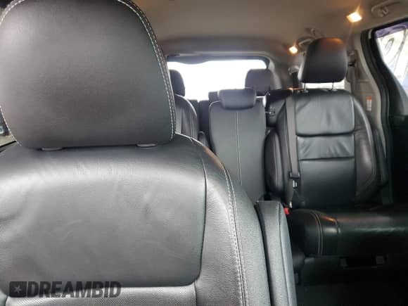 2017 Toyota Sienna SE with VIN 5TDXZ3DC4HS854623, listed as a Copart auction lot 84781815 with 87,439 mi miles and Salvage title. Bid and sale history available at DreamBid. Image 10.