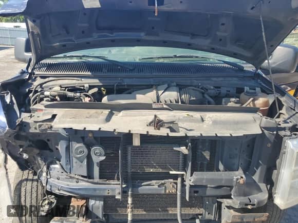 2011 Ford Econoline Cargo Commercial z VIN 1FTSE3EL6BDA84416, wystawiony jako Copart lot #61382375 z przebiegiem 270 732 mil mil oraz Szkoda całkowita • Salvage title. Historia ofert i sprzedaży dostępna na DreamBid. Obrazek 12.