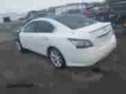 2014 Nissan Maxima S z VIN 1N4AA5AP5EC911401, wystawiony jako IAAI lot #43011639 z przebiegiem 179 267 mil mil oraz . Historia ofert i sprzedaży dostępna na DreamBid. Obrazek 3.