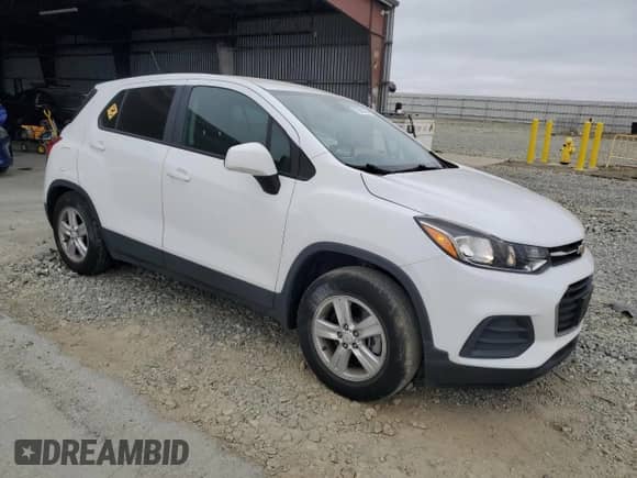 2020 Chevrolet Trax LS с VIN KL7CJKSBXLB317696, выставлен на аукционе Copart как лот 71651335 с пробегом 33 359 миль миль и Списание • Salvage title. История ставок и продаж доступна на DreamBid. Изображение 4.