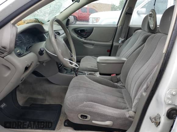 2005 Chevrolet Malibu Classic z VIN 1G1ND52F15M226081, wystawiony jako Copart lot #54518785 z przebiegiem 193 362 mil mil oraz Szkoda całkowita • Salvage title. Historia ofert i sprzedaży dostępna na DreamBid. Obrazek 7.