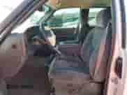 2005 GMC Sierra 1500 SLE с VIN 1GTEK19V05Z247736, выставлен на аукционе Copart как лот 48912075 с пробегом 78 481 миль миль и Списание • Salvage title. История ставок и продаж доступна на DreamBid. Изображение 7.