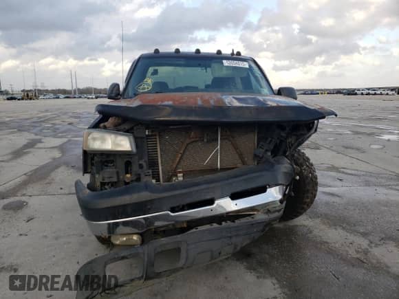 2007 Chevrolet Silverado 2500HD LT1 z VIN 1GCHC23D37F142340, wystawiony jako Copart lot #45179045 z przebiegiem 407 088 mil mil oraz Szkoda całkowita • Salvage title. Historia ofert i sprzedaży dostępna na DreamBid. Obrazek 5.