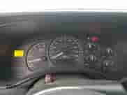 2002 Chevrolet Suburban LS с VIN 3GNEC16Z72G167647, выставлен на аукционе Copart как лот 83568164 с пробегом Не указан миль и Списание • Salvage title. История ставок и продаж доступна на DreamBid. Изображение 9.