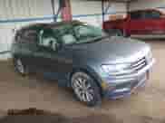 2018 Volkswagen Tiguan S с VIN 3VV0B7AXXJM131287, выставлен на аукционе Copart как лот 67805505 с пробегом 84 327 миль миль и Списание • Salvage title. История ставок и продаж доступна на DreamBid. Изображение 4.