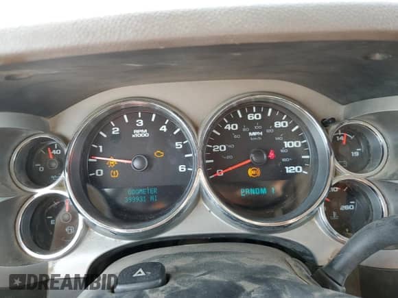 2011 Chevrolet Silverado 2500HD Work Truck с VIN 1GC1CVCG9BF221680, выставлен на аукционе Copart как лот 48752695 с пробегом 399 931 миль миль и Чистый • Clean title. История ставок и продаж доступна на DreamBid. Изображение 9.