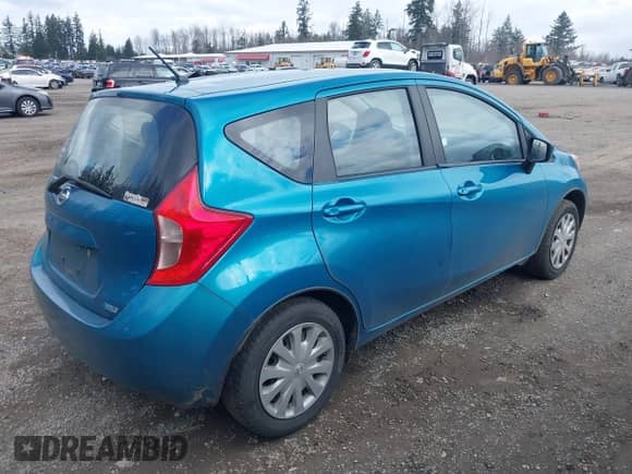 2015 Nissan Note S with VIN 3N1CE2CP9FL399198, listed as a IAAI auction lot 41745250 with 153,445 mi miles and . Bid and sale history available at DreamBid. Image 4.