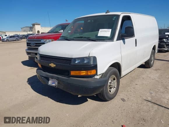 2021 Chevrolet Express Cargo with VIN 1GCWGAFP5M1172220, listed as a IAAI auction lot 43559233 with 505,582 mi miles and . Bid and sale history available at DreamBid. Image 2.