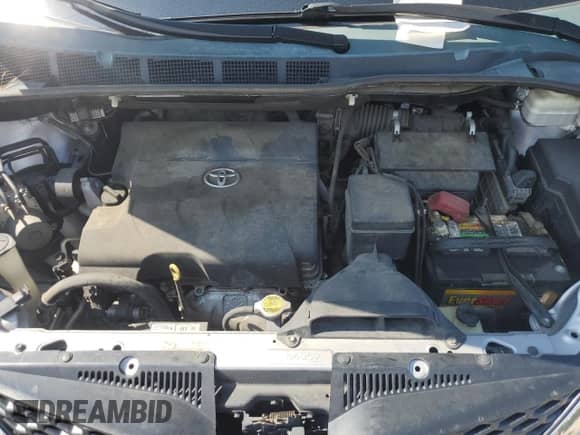 2013 Toyota Sienna SE with VIN 5TDXK3DC8DS384370, listed as a Copart auction lot 68105375 with 138,630 mi miles and Salvage title. Bid and sale history available at DreamBid. Image 12.