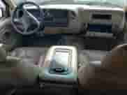 2000 Chevrolet Silverado 3500 с VIN 1GCHK33J5YF400969, выставлен на аукционе Copart как лот 87955445 с пробегом 114 683 миль миль и Списание • Salvage title. История ставок и продаж доступна на DreamBid. Изображение 8.