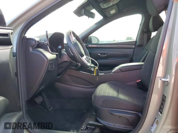 2023 Hyundai Santa Cruz SE with VIN 5NTJADAE1PH071967, listed as a Copart auction lot 68753024 with 32,060 mi miles and Non repairable. Bid and sale history available at DreamBid. Image 7.