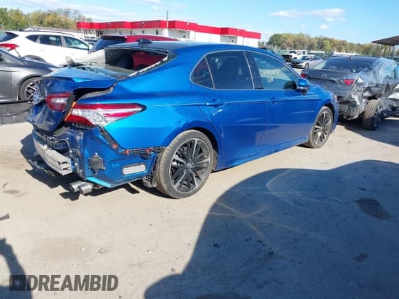 2020 Toyota Camry XSE z VIN 4T1K61AK8LU340342, wystawiony jako IAAI lot #43481652 z przebiegiem 31 078 mil mil oraz . Historia ofert i sprzedaży dostępna na DreamBid. Obrazek 4.