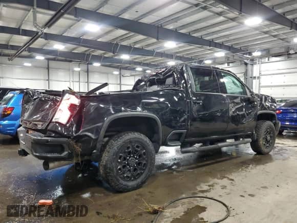 2024 Chevrolet Silverado 3500HD LTZ z VIN 2GC4YUEY3R1199871, wystawiony jako Copart lot #59727175 z przebiegiem Nie podano mil oraz Szkoda całkowita • Salvage title. Historia ofert i sprzedaży dostępna na DreamBid. Obrazek 3.