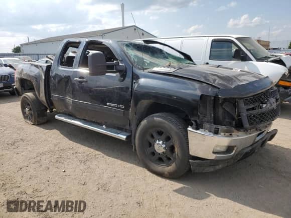 2011 Chevrolet Silverado 2500HD LT с VIN 1GC2KXC82BZ253736, выставлен на аукционе Copart как лот 66689505 с пробегом Не указан миль и На запчасти • Non repairable. История ставок и продаж доступна на DreamBid. Изображение 4.