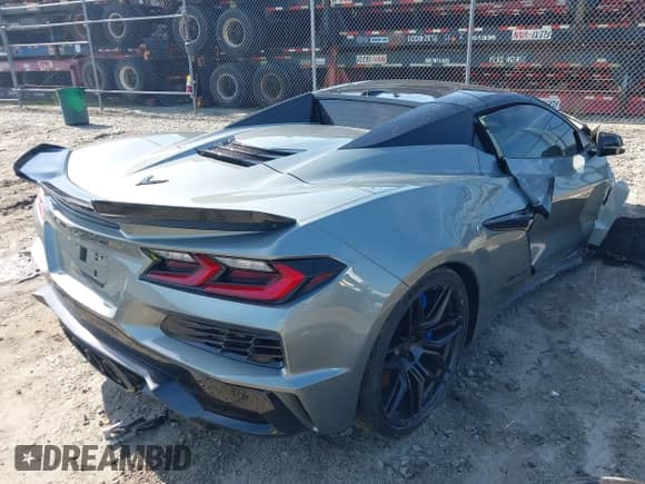 2023 Chevrolet Corvette 3LZ с VIN 1G1YF3D31P5604606, выставлен на аукционе IAAI как лот 43058374 с пробегом 11 348 миль миль и . История ставок и продаж доступна на DreamBid. Изображение 4.