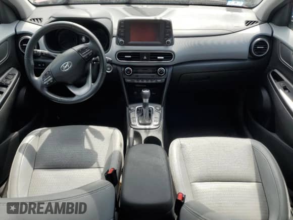 2021 Hyundai Kona Limited z VIN KM8K3CA59MU600733, wystawiony jako Copart lot #67939555 z przebiegiem 52 499 mil mil oraz Szkoda całkowita • Salvage title. Historia ofert i sprzedaży dostępna na DreamBid. Obrazek 8.