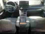 2023 Toyota Sienna XLE z VIN 5TDYSKFC3PS098717, wystawiony jako Copart lot #66670995 z przebiegiem 23 280 mil mil oraz Szkoda całkowita • Salvage title. Historia ofert i sprzedaży dostępna na DreamBid. Obrazek 8.