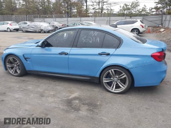 2017 BMW M3 с VIN WBS8M9C57H5G83716, выставлен на аукционе IAAI как лот 38655896 с пробегом 51 457 миль миль и . История ставок и продаж доступна на DreamBid. Изображение 13.