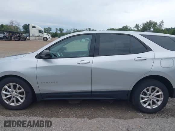 2018 Chevrolet Equinox LS with VIN 2GNAXHEV4J6234628, listed as a IAAI auction lot 43111193 with 135,552 mi miles and . Bid and sale history available at DreamBid. Image 14.
