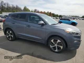 2016 Hyundai Tucson Sport with VIN KM8J33A23GU064187, listed as a Copart auction lot 80267995 with 137,458 mi miles and Clean title. Bid and sale history available at DreamBid. Image 4.
