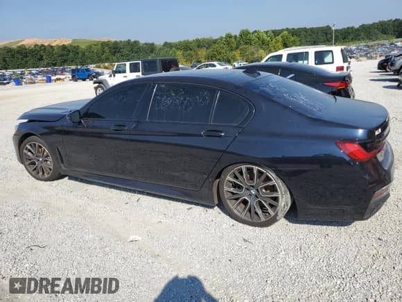 2020 BMW 7 Series 740i with VIN WBA7T2C01LCD32786, listed as a Copart auction lot 70733725 with 109,529 mi miles and Clean title. Bid and sale history available at DreamBid. Image 2.