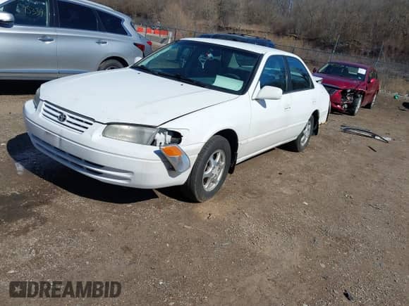 1998 Toyota Camry LE with VIN 4T1BG28K2WU350460, listed as a IAAI auction lot 41702263 with 151,322 mi miles and . Bid and sale history available at DreamBid. Image 18.