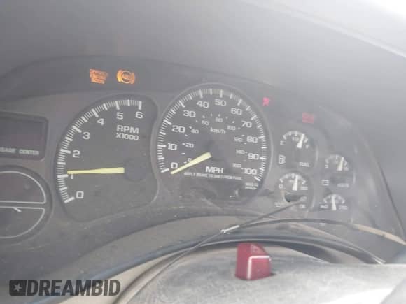 2000 Chevrolet Silverado 2500 LS с VIN 1GCGK29U5YE331150, выставлен на аукционе IAAI как лот 43007669 с пробегом Не указан миль и . История ставок и продаж доступна на DreamBid. Изображение 7.