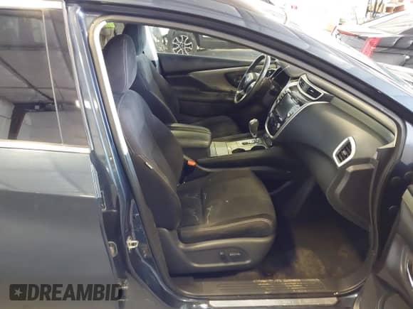 2017 Nissan Murano S z VIN 5N1AZ2MH7HN147738, wystawiony jako IAAI lot #43085511 z przebiegiem 176 713 mil mil oraz . Historia ofert i sprzedaży dostępna na DreamBid. Obrazek 5.