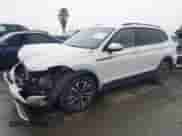 2022 Volkswagen Tiguan S с VIN 3VV1B7AXXNM149461, выставлен на аукционе IAAI как лот 41746132 с пробегом 22 832 миль миль и . История ставок и продаж доступна на DreamBid. Изображение 18.