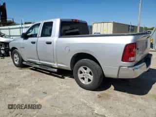 2009 Dodge 1500 ST с VIN 1D3HB18K29S700748, выставлен на аукционе Copart как лот 73342154 с пробегом 311 247 миль миль и Списание • Salvage title. История ставок и продаж доступна на DreamBid. Изображение 2.