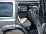 2007 Jeep Commander Limited z VIN 1J8HG58277C657056, wystawiony jako IAAI lot #43490802 z przebiegiem 119 538 mil mil oraz . Historia ofert i sprzedaży dostępna na DreamBid. Obrazek 8.