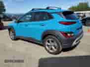 2022 Hyundai Kona SEL z VIN KM8K6CAB4NU881323, wystawiony jako Copart lot #68400455 z przebiegiem 47 494 mil mil oraz Szkoda całkowita • Salvage title. Historia ofert i sprzedaży dostępna na DreamBid. Obrazek 2.