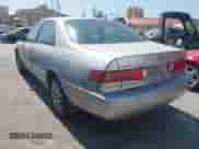2001 Toyota Camry LE z VIN 4T1BF28K31U963778, wystawiony jako IAAI lot #42946757 z przebiegiem 210 621 mil mil oraz . Historia ofert i sprzedaży dostępna na DreamBid. Obrazek 3.