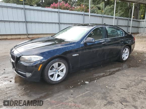 2011 BMW 5 Series 528i с VIN WBAFR1C54BC260719, выставлен на аукционе Copart как лот 81096595 с пробегом 183 927 миль миль и Списание • Salvage title. История ставок и продаж доступна на DreamBid. Изображение 1.