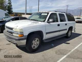 2004 Chevrolet Suburban LS z VIN 1GNEC16T34J187021, wystawiony jako Copart lot #76500454 z przebiegiem 227 151 mil mil oraz Szkoda całkowita • Salvage title. Historia ofert i sprzedaży dostępna na DreamBid. Obrazek 1.